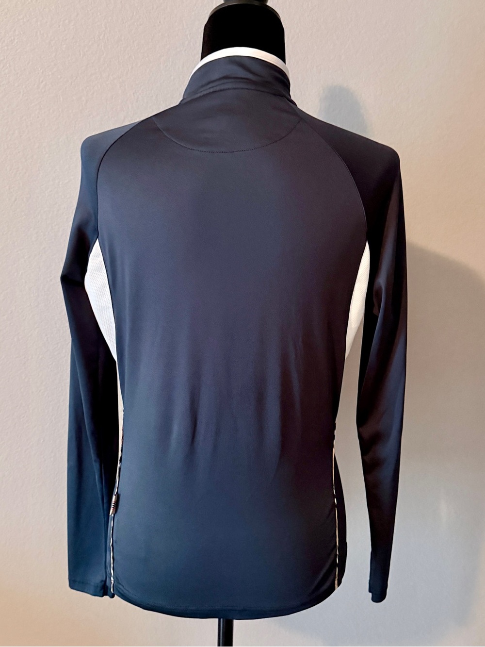 Burberry Navy Long-Sleeve Quarter-Zip Performance Golf Top with White Trim - Picture 2 of 7